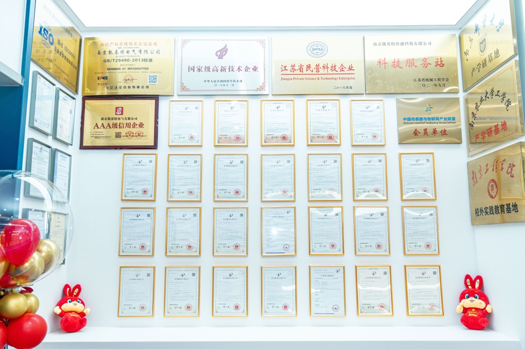 5da85e8681bf760610059b1ca341198c.jpg 5da85e8681bf760610059b1ca341198c.jpg